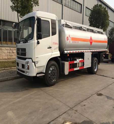 車(chē)廂耐磨防腐聚脲噴涂案例